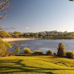 https://grand-mercure-apartments-twin-waters.queenslandhotels.net